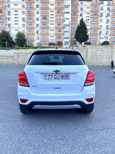 Chevrolet Trax-8