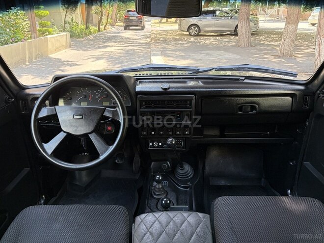 LADA (VAZ) Niva-18