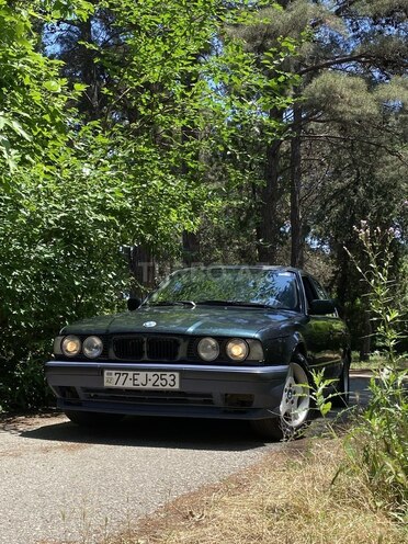 BMW 520-1