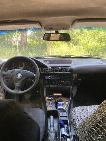 BMW 520-11