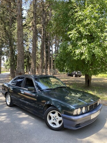 BMW 520-7
