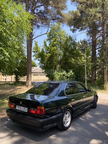 BMW 520-6