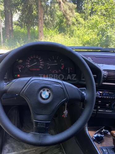 BMW 520-10