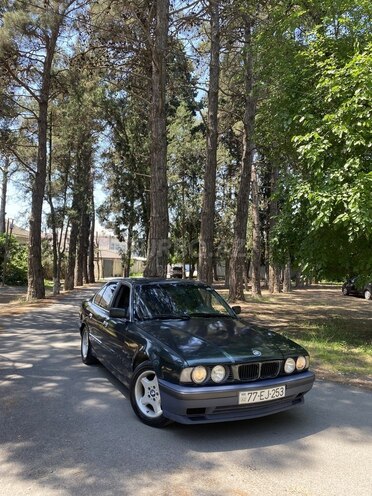 BMW 520-2