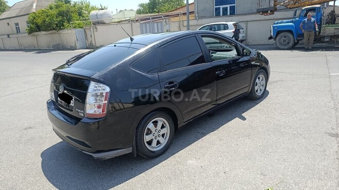 Toyota Prius-4