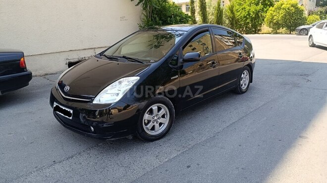 Toyota Prius-2