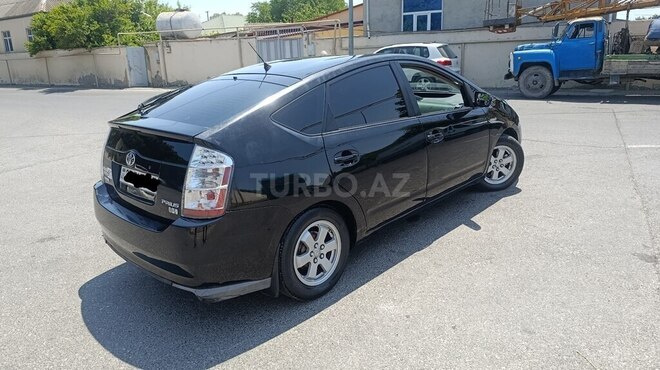 Toyota Prius-3