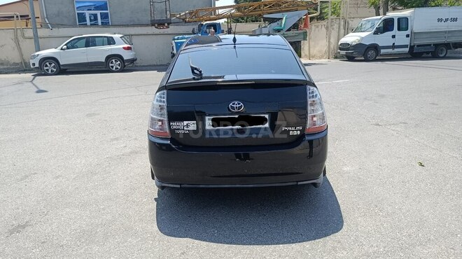 Toyota Prius-10