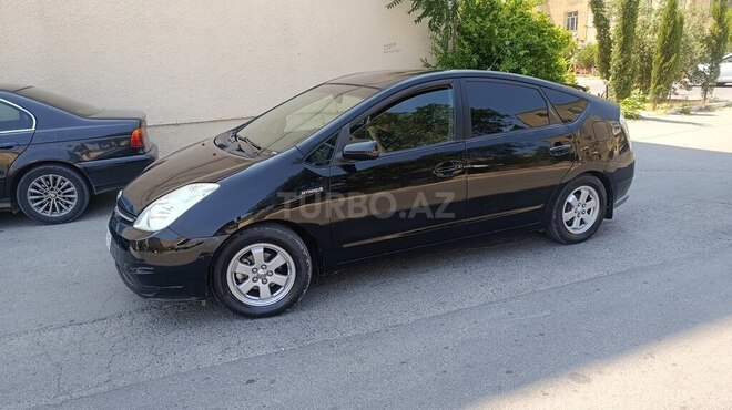 Toyota Prius-13
