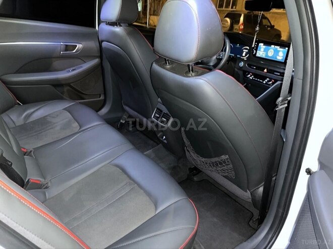 Hyundai Sonata-5