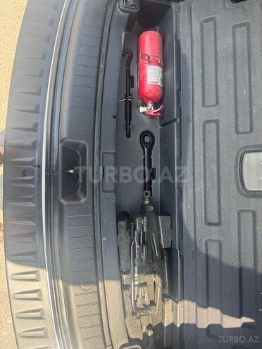 Hyundai Santa Fe-16