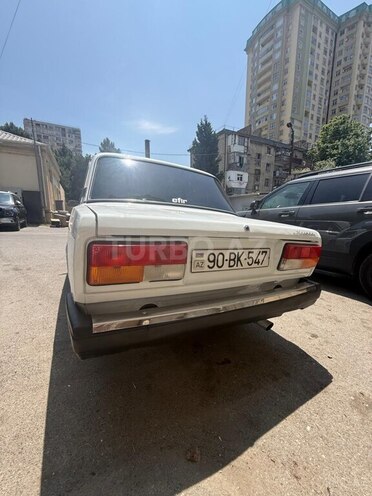 LADA (VAZ) 2107-4