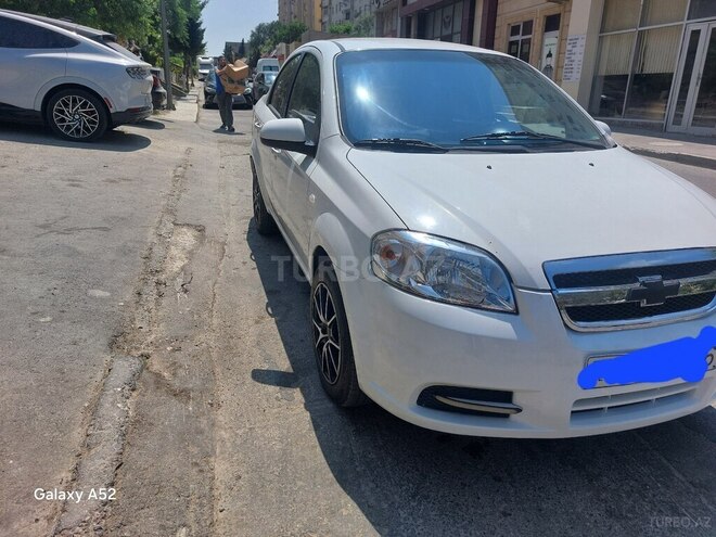 Chevrolet Aveo-1