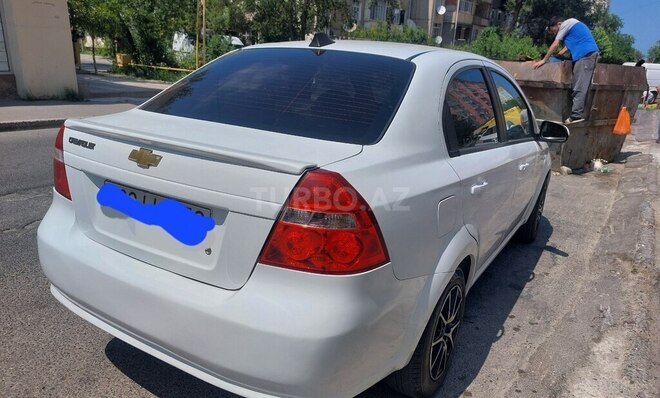 Chevrolet Aveo-4