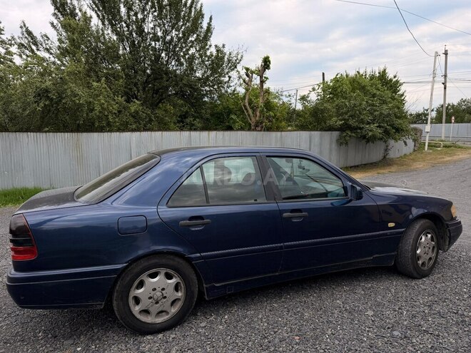Mercedes C 180-2