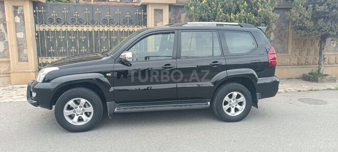 Toyota Land Cruiser Prado-4