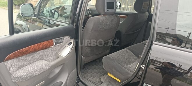 Toyota Land Cruiser Prado-7