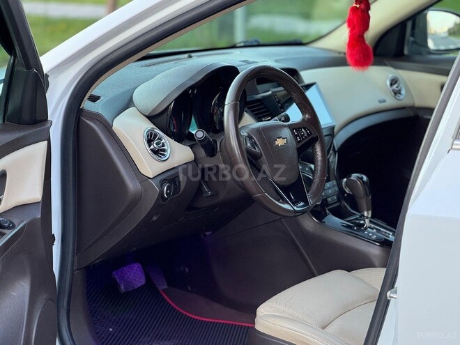 Chevrolet Cruze-8