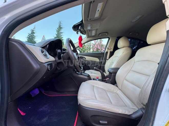 Chevrolet Cruze-9