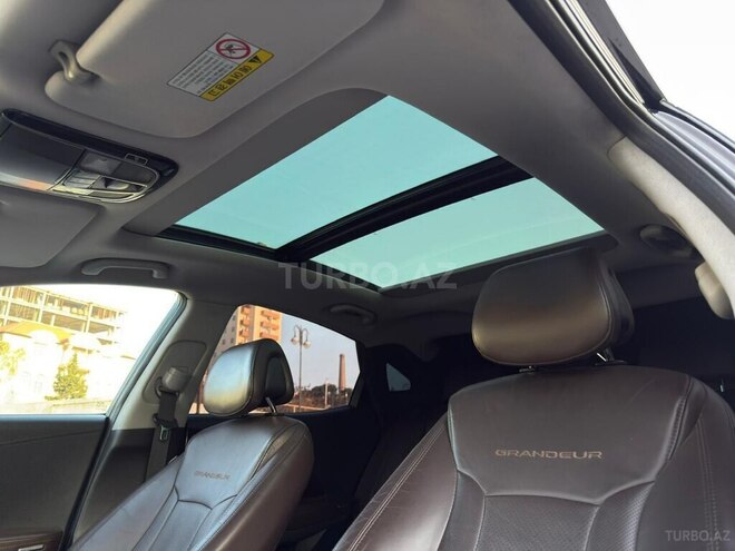 Hyundai Grandeur-9
