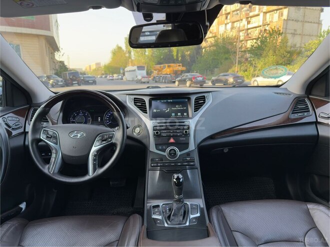 Hyundai Grandeur-8