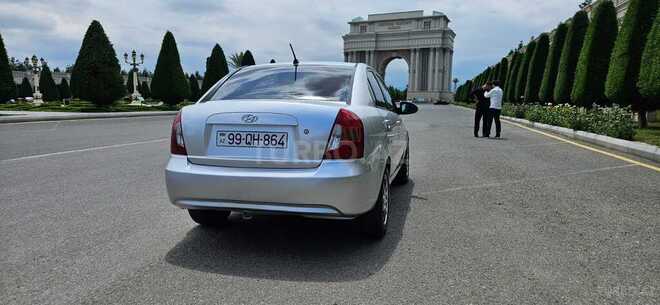 Hyundai Accent-5