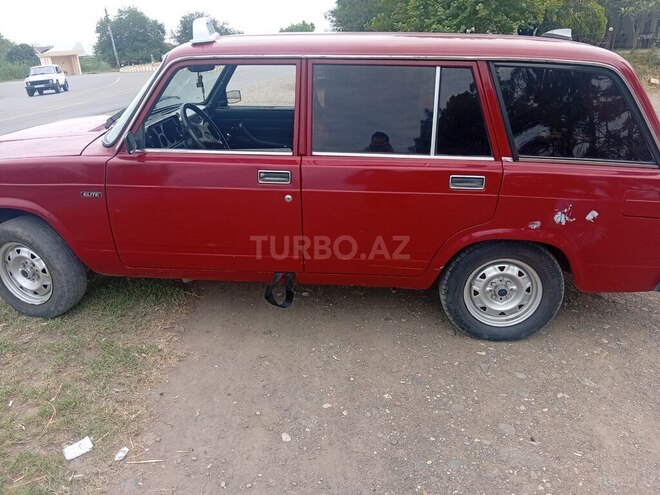 LADA (VAZ) 2104-2