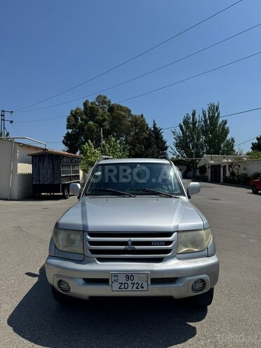 Mitsubishi Pajero io-1