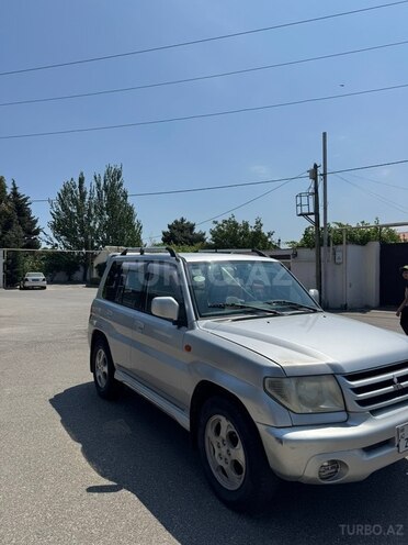 Mitsubishi Pajero io-3