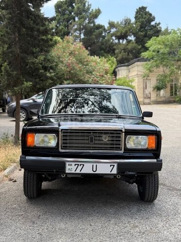 LADA (VAZ) 2107-1