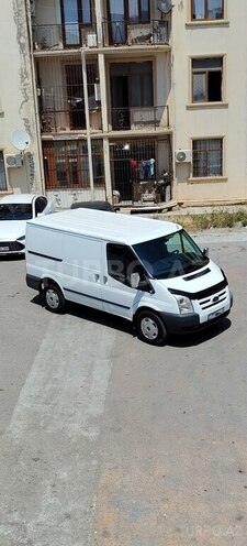 Ford Transit-2