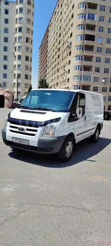 Ford Transit-5