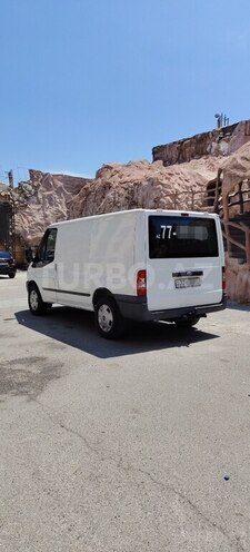 Ford Transit-3