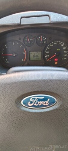 Ford Transit-11