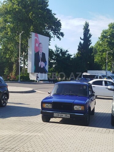 LADA (VAZ) 2107-1