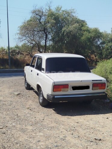 LADA (VAZ) 2107-2