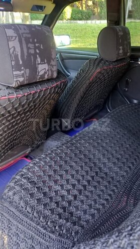 Mercedes C 280-9