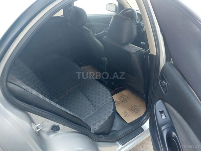Nissan Sunny-7