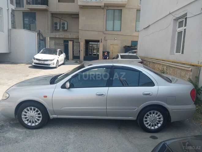 Nissan Sunny-12