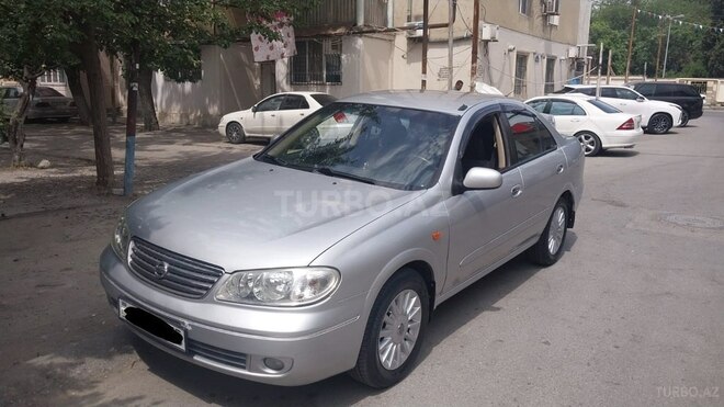 Nissan Sunny-5