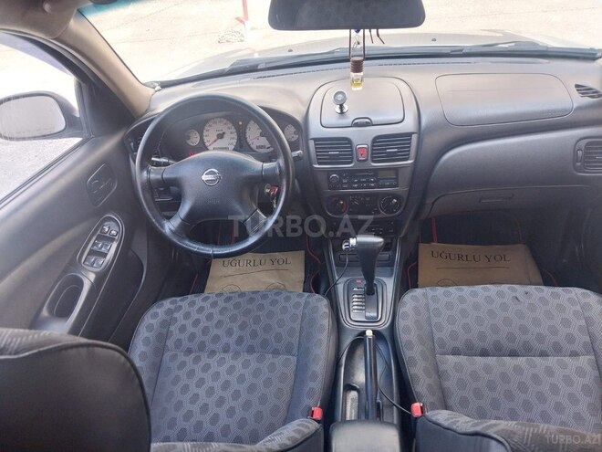 Nissan Sunny-3