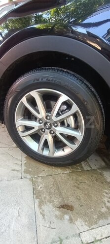 Hyundai Santa Fe-8