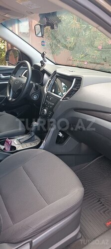 Hyundai Santa Fe-10