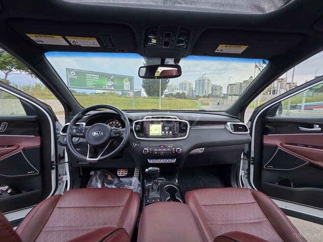 Kia Sorento-11