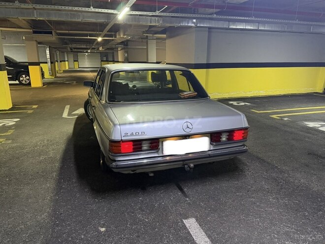 Mercedes W123-3
