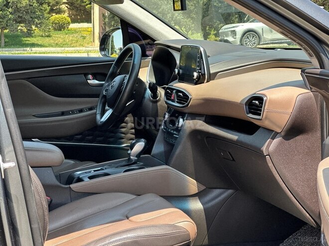 Hyundai Santa Fe-19