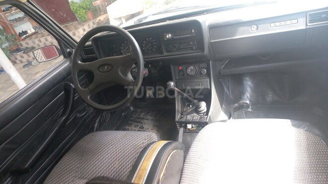 LADA (VAZ) 2107-8