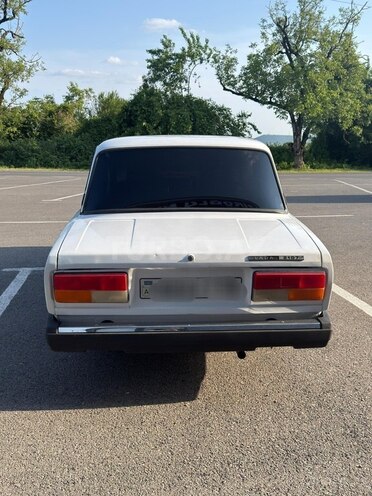 LADA (VAZ) 2107-2
