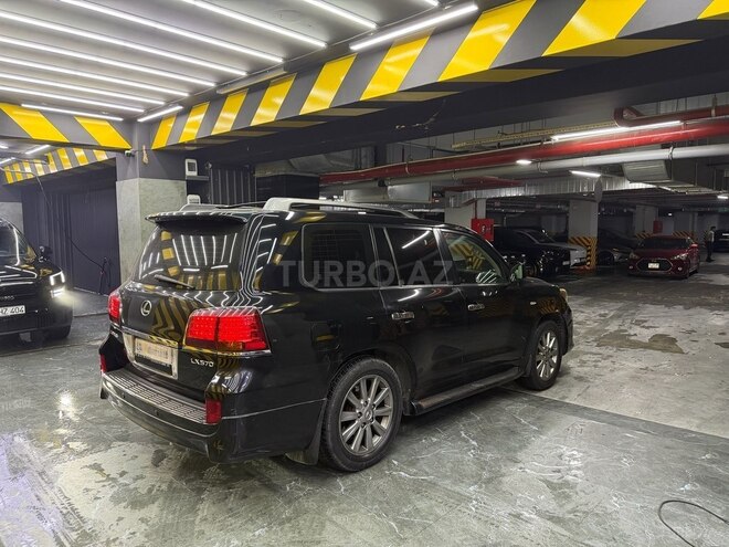 Lexus LX 570-3