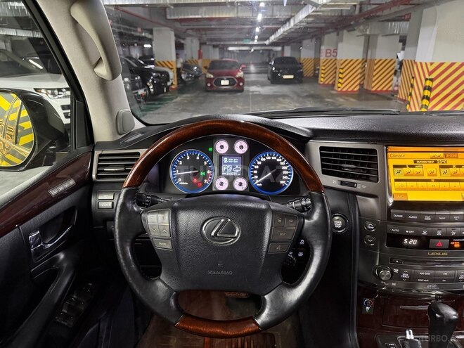 Lexus LX 570-8
